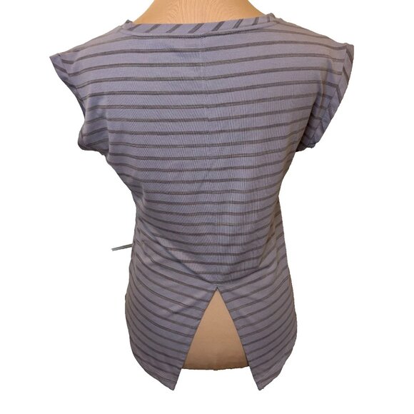 Mountain Hardware Women's Gray Stripe Sleeveless Top Split Back Size XS #177 - Picture 2 of 8